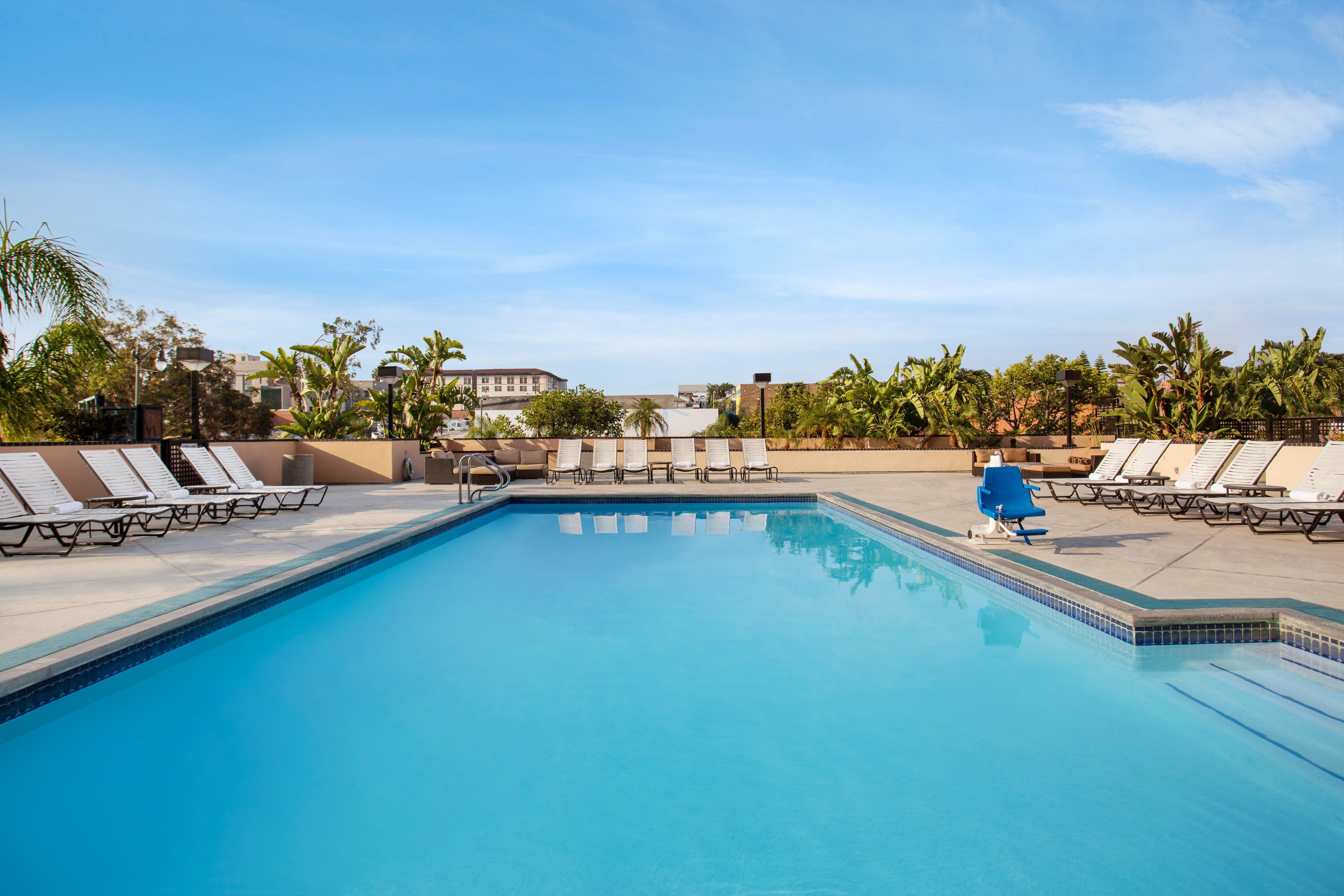 Crowne Plaza Hotel Los Angeles Harbor By Ihg Bagian luar foto