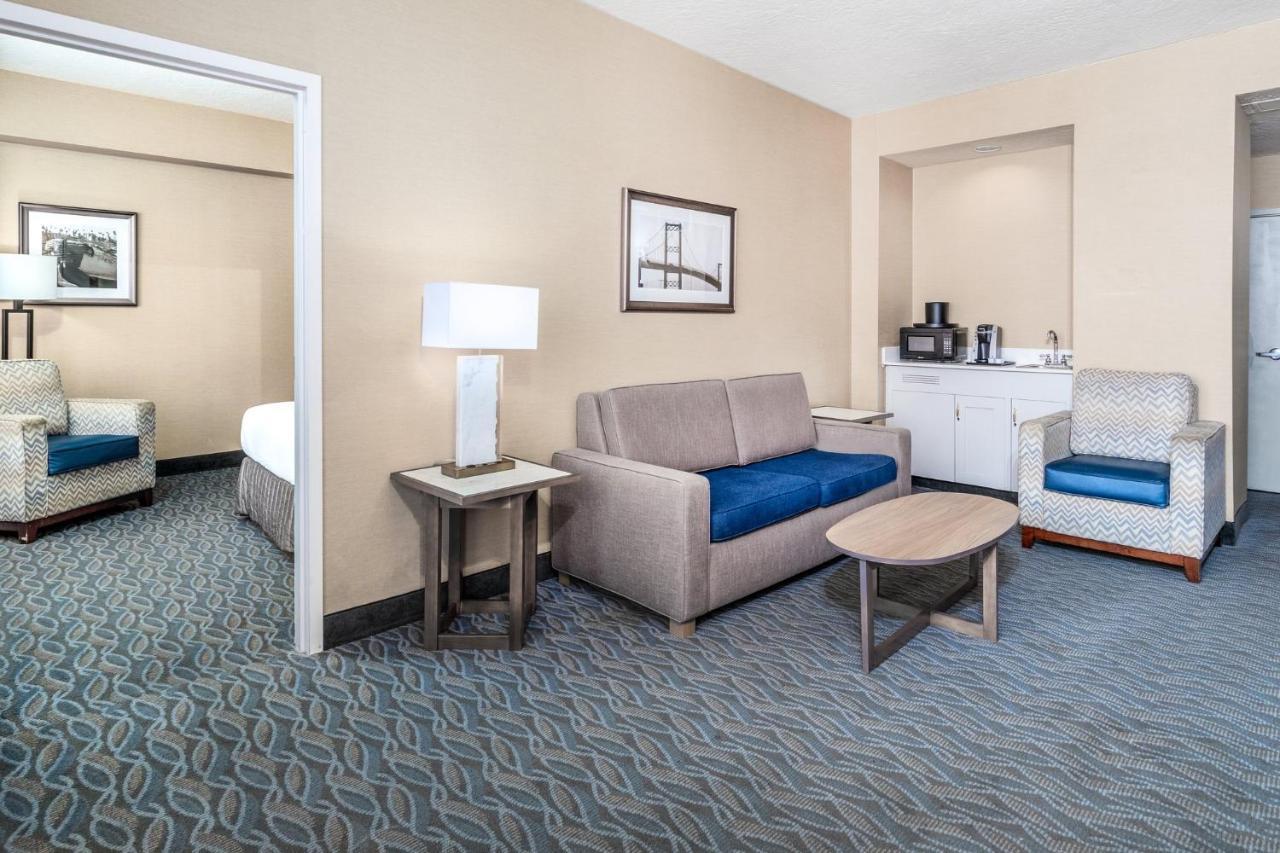 Crowne Plaza Hotel Los Angeles Harbor By Ihg Bagian luar foto