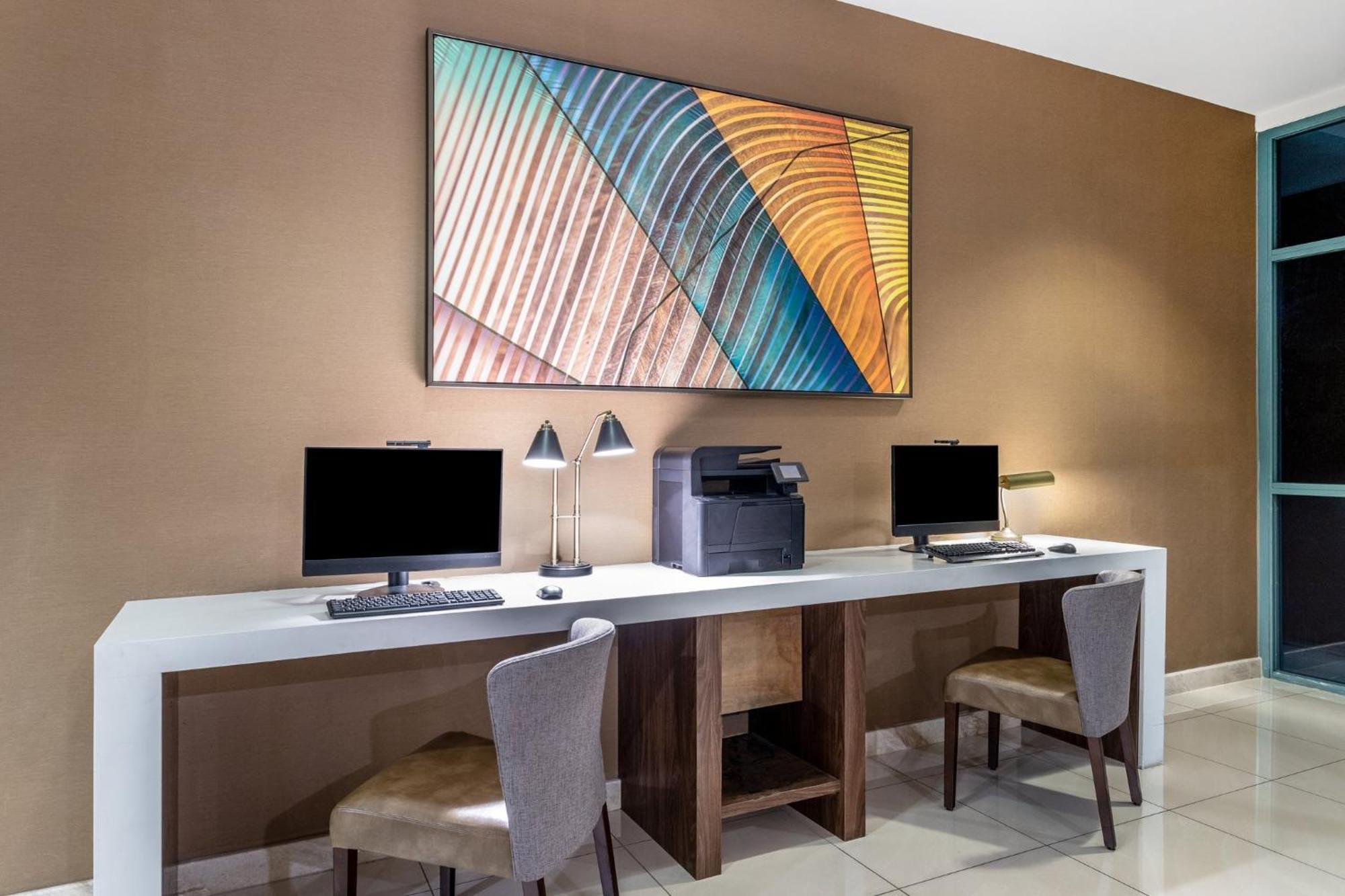 Crowne Plaza Hotel Los Angeles Harbor By Ihg Bagian luar foto