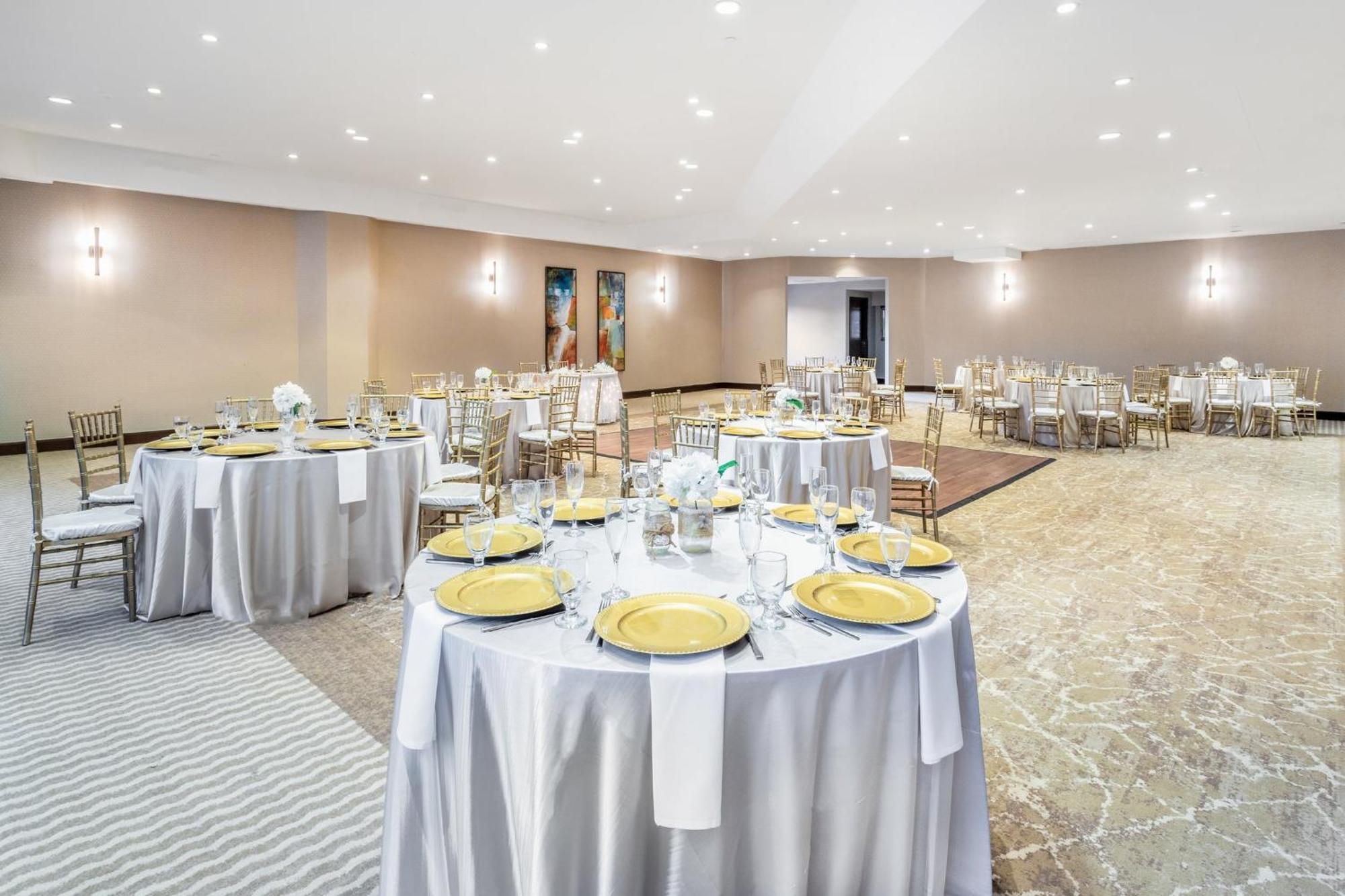 Crowne Plaza Hotel Los Angeles Harbor By Ihg Bagian luar foto